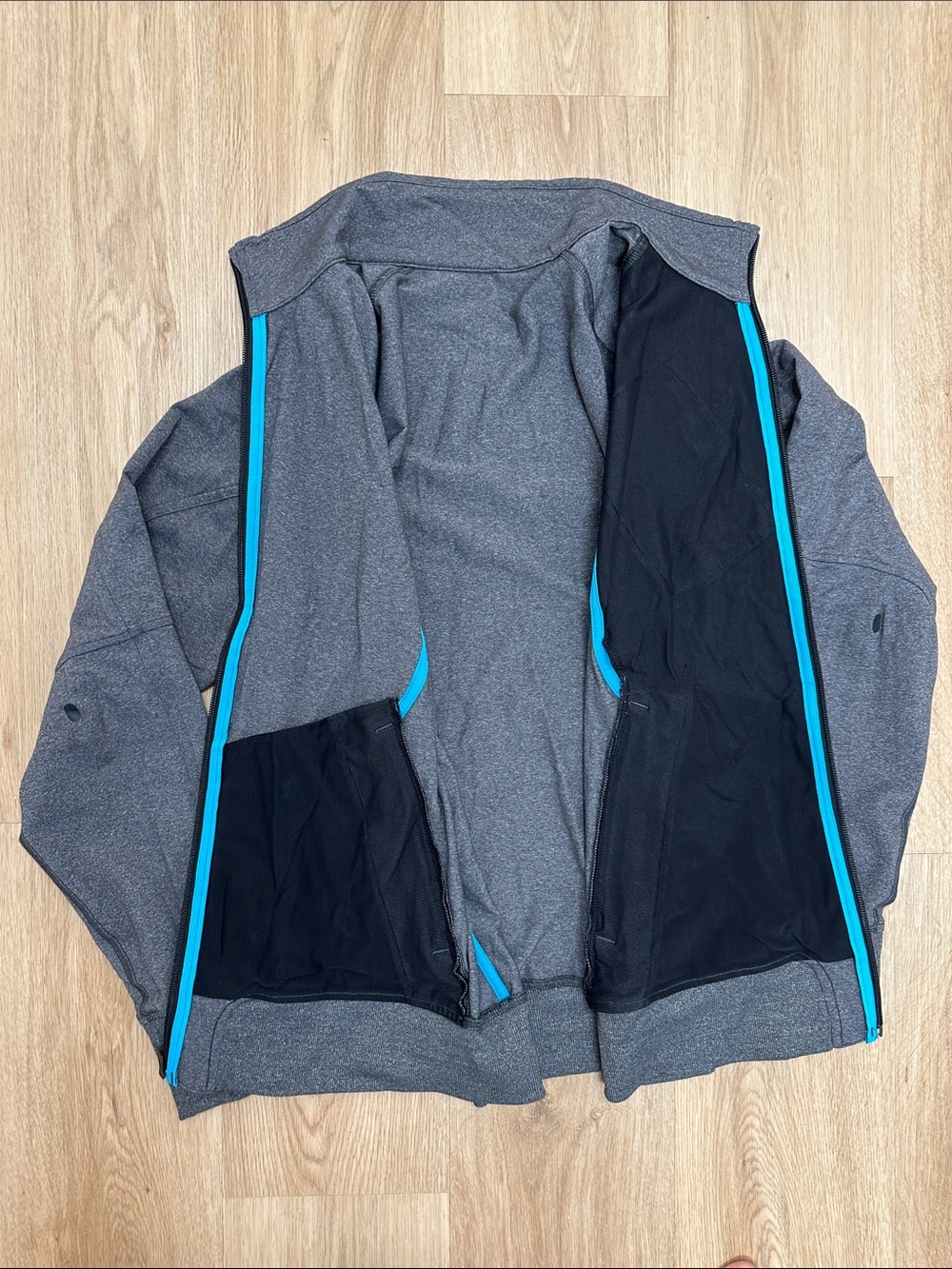 Men's Full-Zip Heather Gray Performance Jacket - Picture 2 of 4